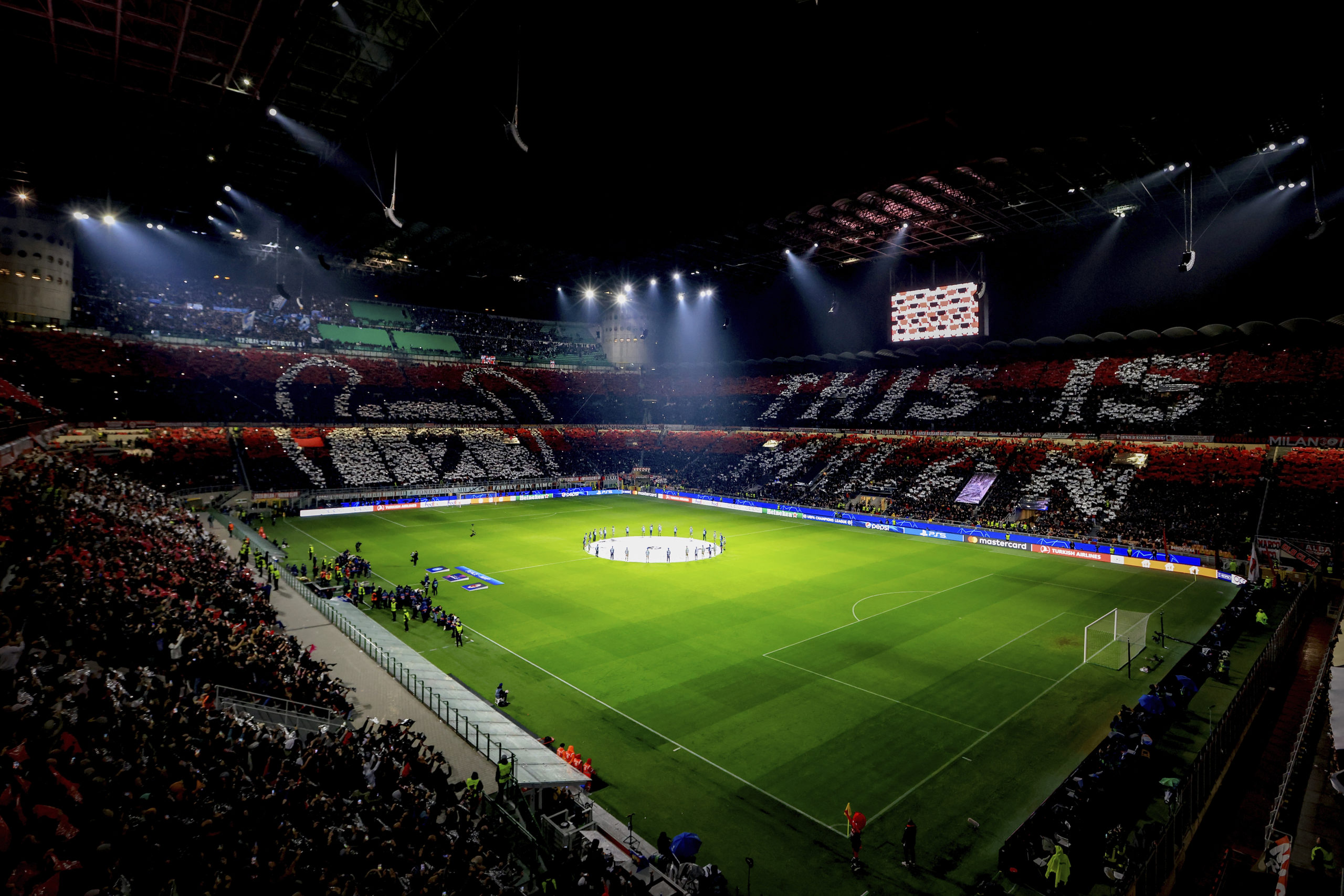 MILAN, ITALY - APRIL 12: Fans of AC Milan attend during the UEFA Champions League quarterfinal first leg match between AC Milan and SSC Napoli at Giuseppe Meazza Stadium on April 12, 2023 in Milan, Italy. (Photo by Giuseppe Cottini/AC Milan via Getty Images)